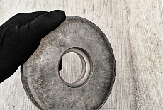 Чем отличаются кованые проставки от литых?