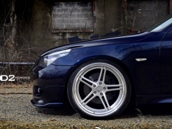 Легкий тюнинг BMW E60 | Кастомные диски D2FORGED