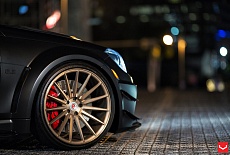 Безумный C63 AMG «Black Series» & диски Vossen Wheels
