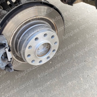 Колёсная проставка 15мм PCD 5x118 DIA 71.1 для Renault Trafic, Nissan, Opel Vivaro (Литая)