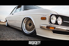 Клуб любителей соток: Audi 100LS и винтажные диски Rotiform LHR