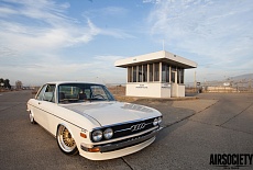 Клуб любителей соток: Audi 100LS и винтажные диски Rotiform LHR