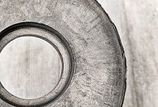 Чем отличаются кованые проставки от литых?